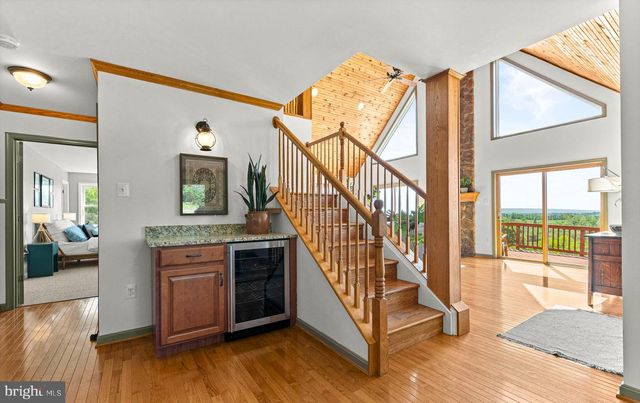 384 LINDAMOOD LN, Strasburg, VA 22641