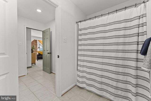 384 LINDAMOOD LN, Strasburg, VA 22641
