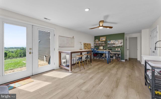 384 LINDAMOOD LN, Strasburg, VA 22641