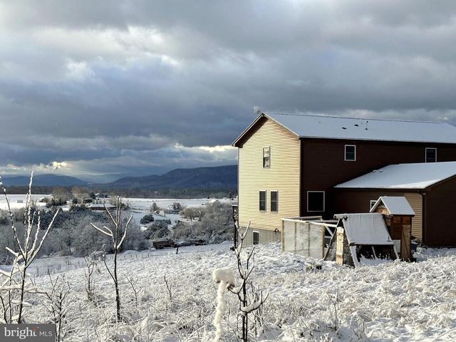 384 LINDAMOOD LN, Strasburg, VA 22641