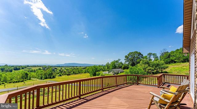 384 LINDAMOOD LN, Strasburg, VA 22641