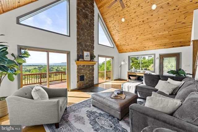 384 LINDAMOOD LN, Strasburg, VA 22641