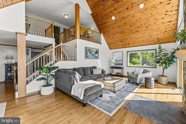 384 LINDAMOOD LN, Strasburg, VA 22641