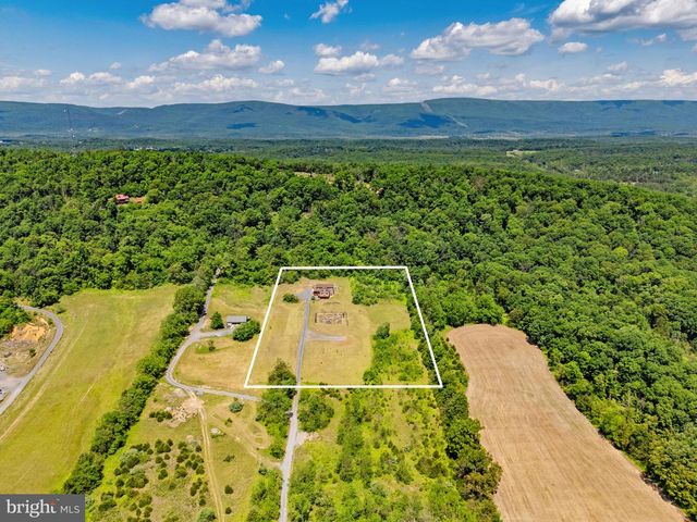 384 LINDAMOOD LN, Strasburg, VA 22641