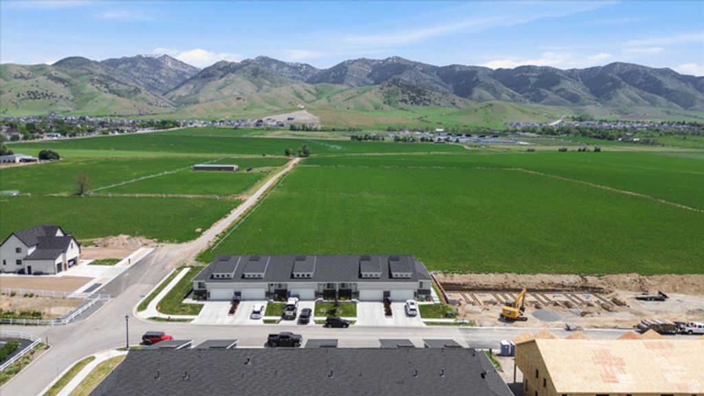 Image 31 of property listing at 820 S 380 E #14, Smithfield, UT 84335