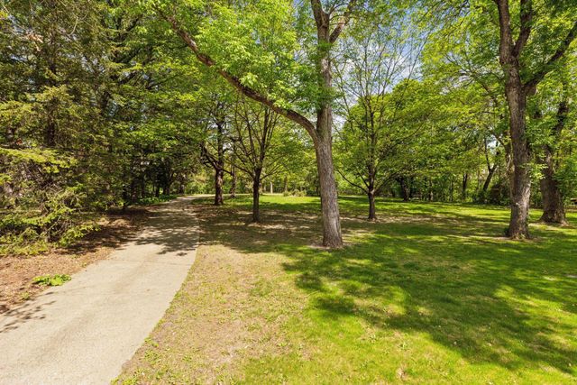5125 Schaefer Rd, Edina, MN 55436