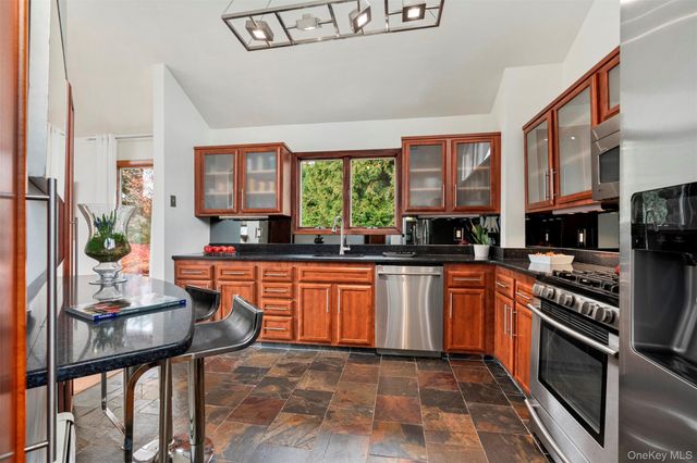 21 Hartz Terrace, Piermont, NY 10968