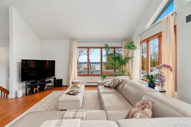 21 Hartz Terrace, Piermont, NY 10968