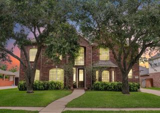 9405 Sundance Drive, Pearland, TX 77584