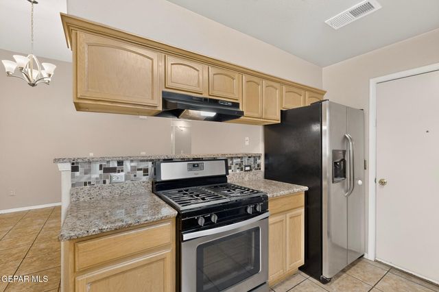 4040 TIERRA VENADO Drive, El Paso, TX 79938