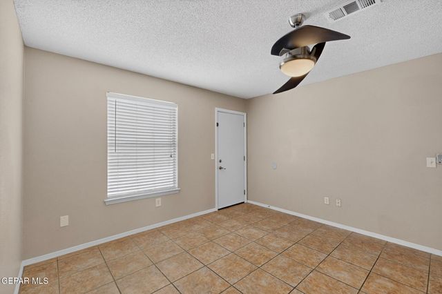 4040 TIERRA VENADO Drive, El Paso, TX 79938