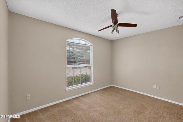 4040 TIERRA VENADO Drive, El Paso, TX 79938