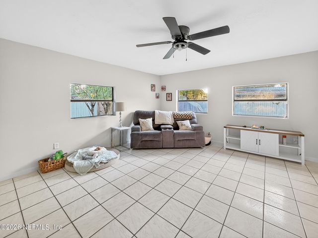 7252 OLD KINGS Road S, Jacksonville, FL 32217