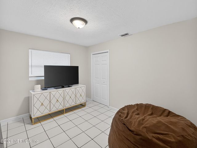 7252 OLD KINGS Road S, Jacksonville, FL 32217