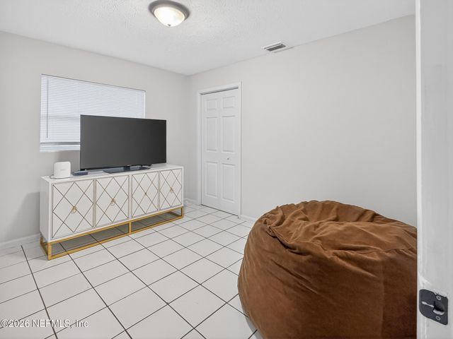 7252 OLD KINGS Road S, Jacksonville, FL 32217