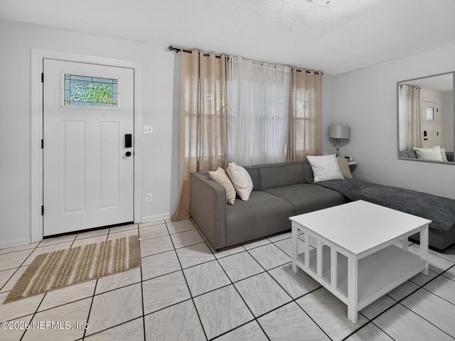 7252 OLD KINGS Road S, Jacksonville, FL 32217