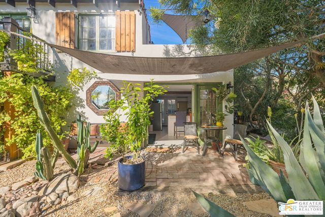 575 S Calle Ajo, Palm Springs, CA 92264