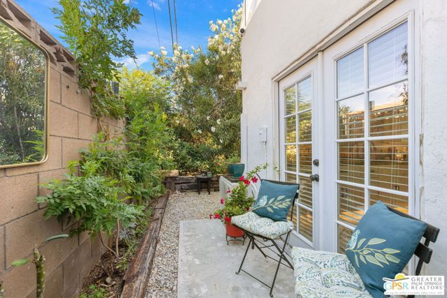 575 S Calle Ajo, Palm Springs, CA 92264