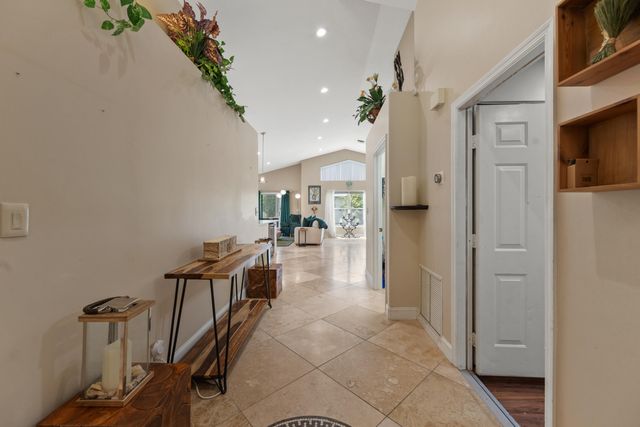 1097 Aviary Road, Wellington, FL 33414