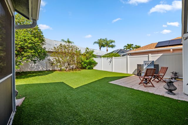 1097 Aviary Road, Wellington, FL 33414