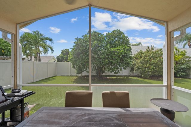 1097 Aviary Road, Wellington, FL 33414