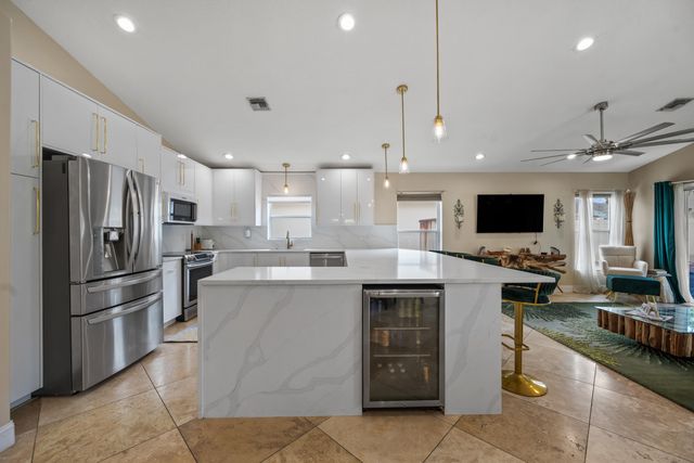 1097 Aviary Road, Wellington, FL 33414