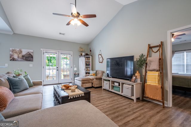 9 Applewood Drive NE, Rome, GA 30165