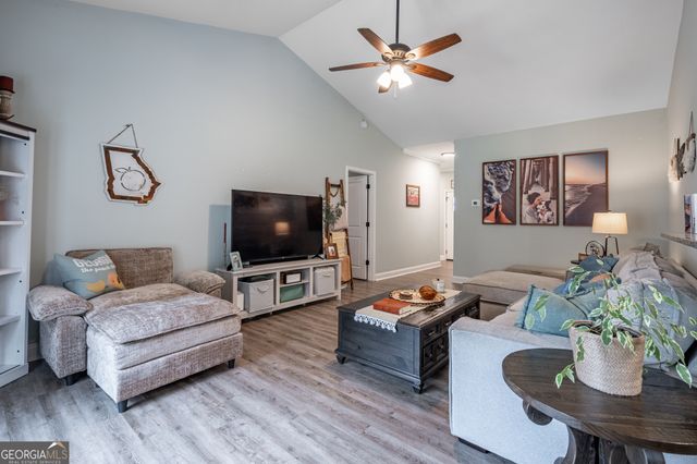 9 Applewood Drive NE, Rome, GA 30165