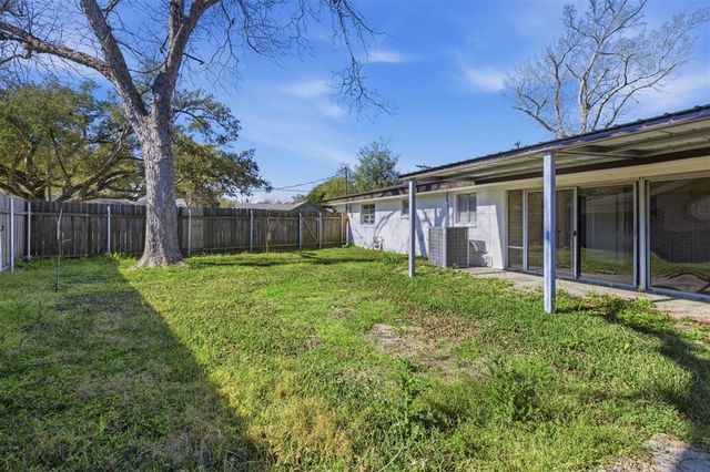 315 University Drive, Lake Charles, LA 70605