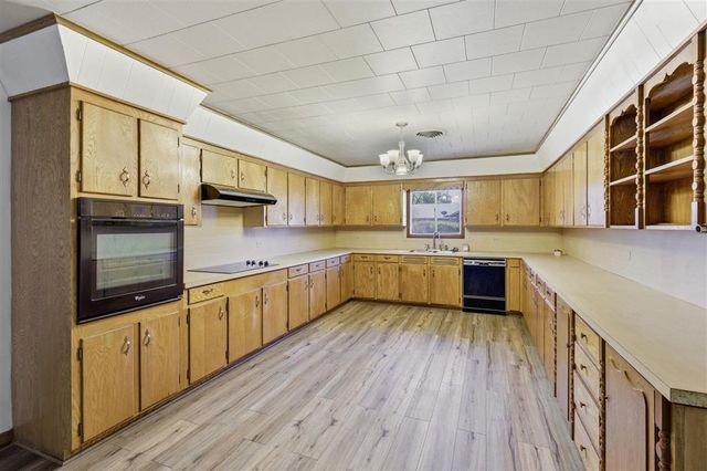 315 University Drive, Lake Charles, LA 70605