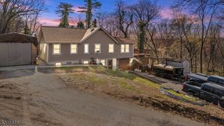 406 Pine Brook Rd, Lincoln Park Boro, NJ 07035