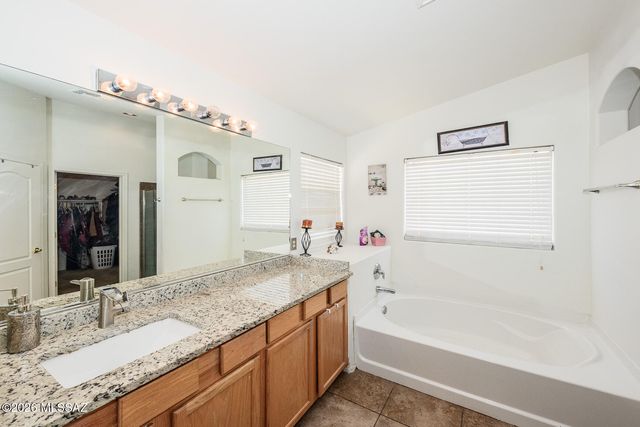 4064 S Amber Rock Avenue, Tucson, AZ 85735
