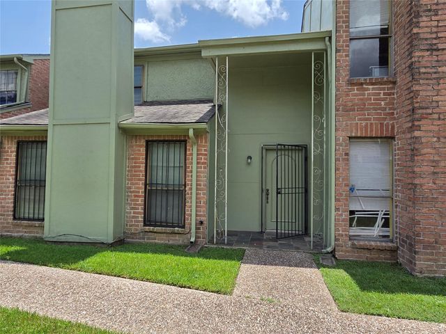 11529 S Kirkwood Road, Houston, TX 77477
