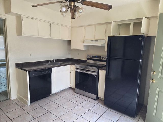 11529 S Kirkwood Road, Houston, TX 77477
