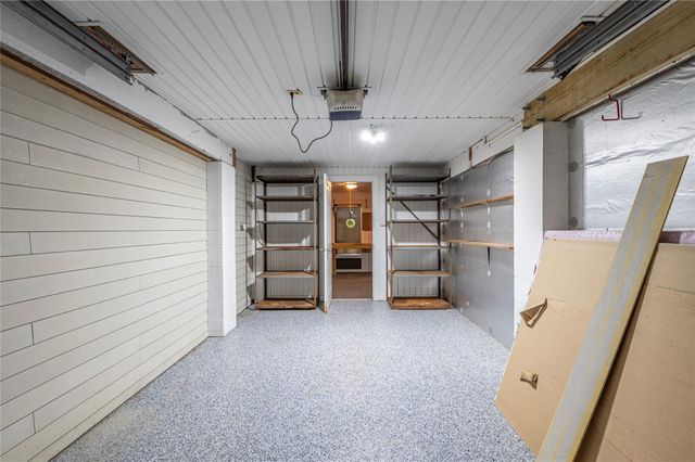 1170 Sailfish Street, Bayou Vista, TX 77563