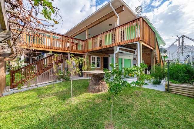 1170 Sailfish Street, Bayou Vista, TX 77563