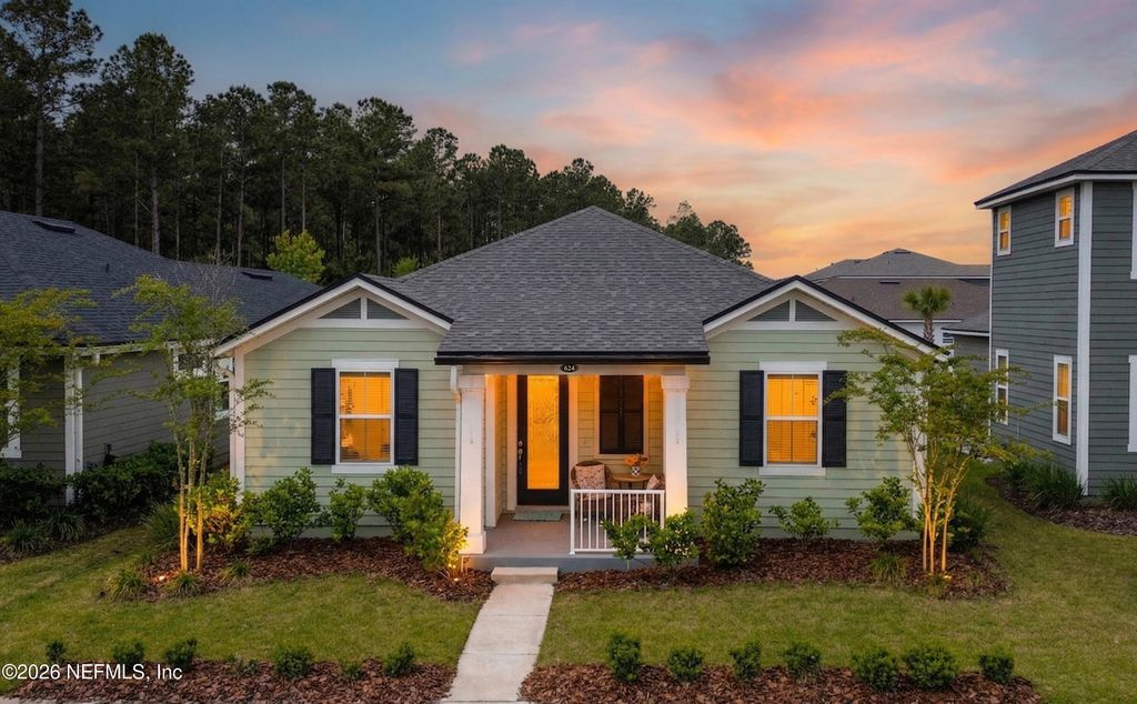 624 PALMETTO Place, Yulee, FL 32097