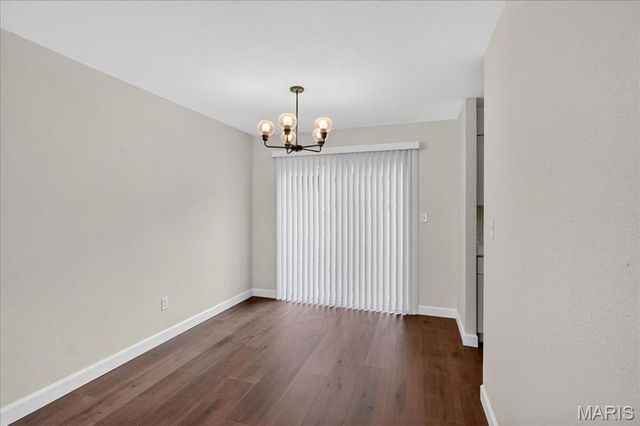 1977 Hunting Lake Court 1977, Kirkwood, MO 63122