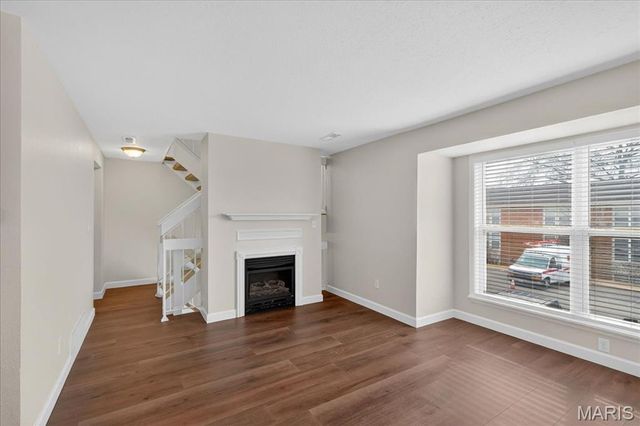 1977 Hunting Lake Court 1977, Kirkwood, MO 63122