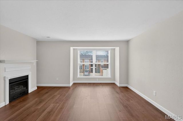 1977 Hunting Lake Court 1977, Kirkwood, MO 63122