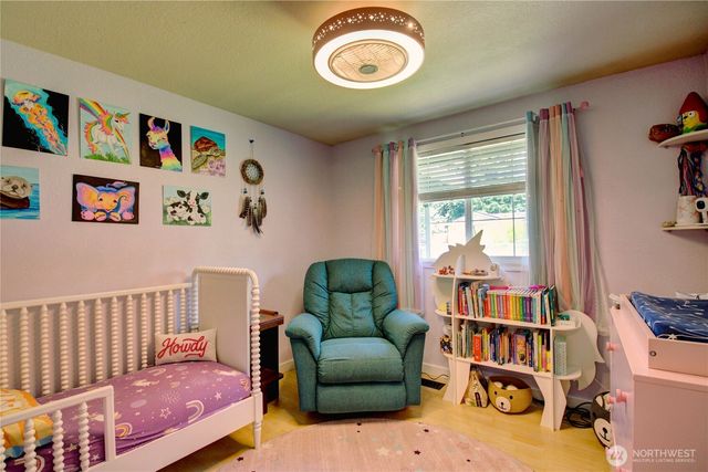 1054 NE Pennington Loop, Coupeville, WA 98239