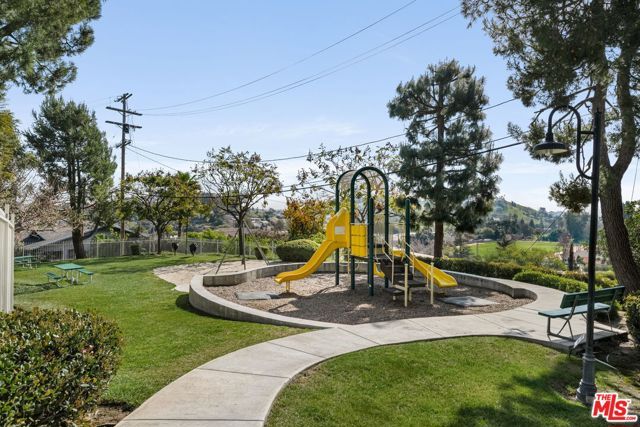 4750 Templeton Street 1104, Los Angeles, CA 90032