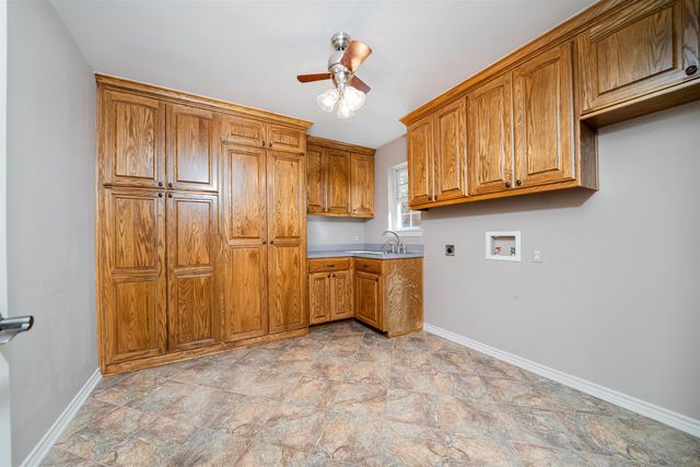 1604 Colonial Drive, Longview, TX 75605