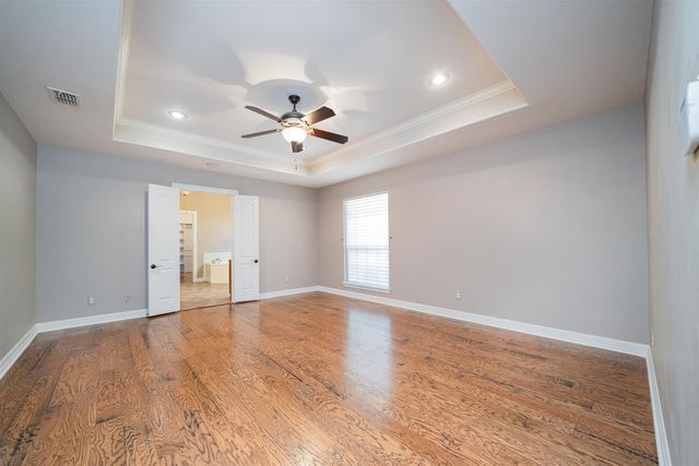 1604 Colonial Drive, Longview, TX 75605