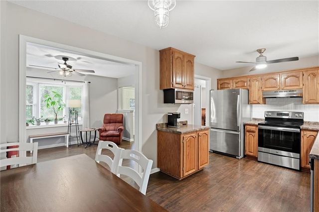 16317 E 34th Street S, Independence, MO 64055