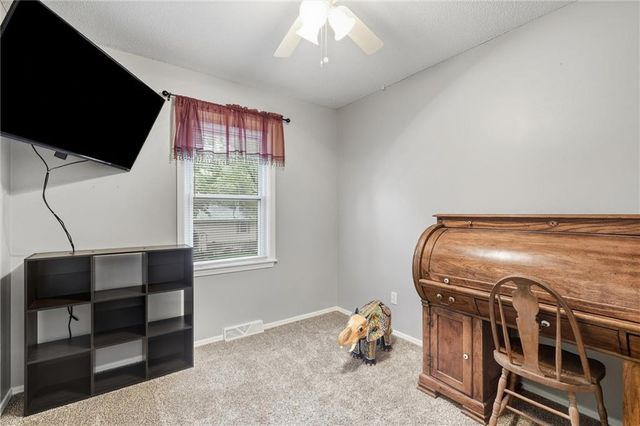 16317 E 34th Street S, Independence, MO 64055