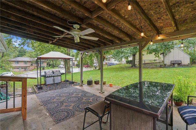 16317 E 34th Street S, Independence, MO 64055