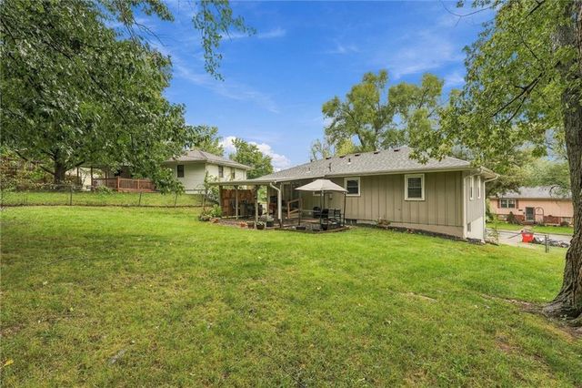 16317 E 34th Street S, Independence, MO 64055