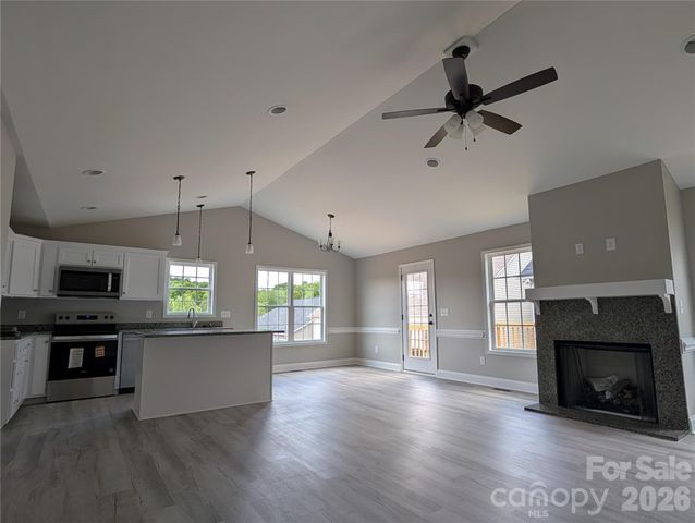 4184 Saltwood Drive, Hickory, NC 28602