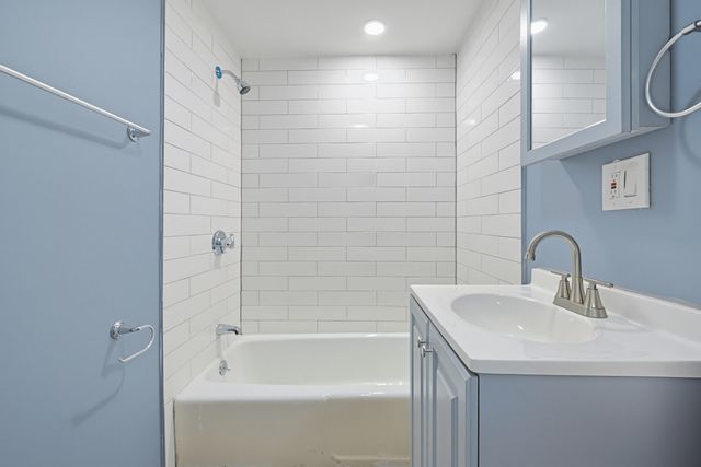 12R Granite 3, Fitchburg, MA 01420